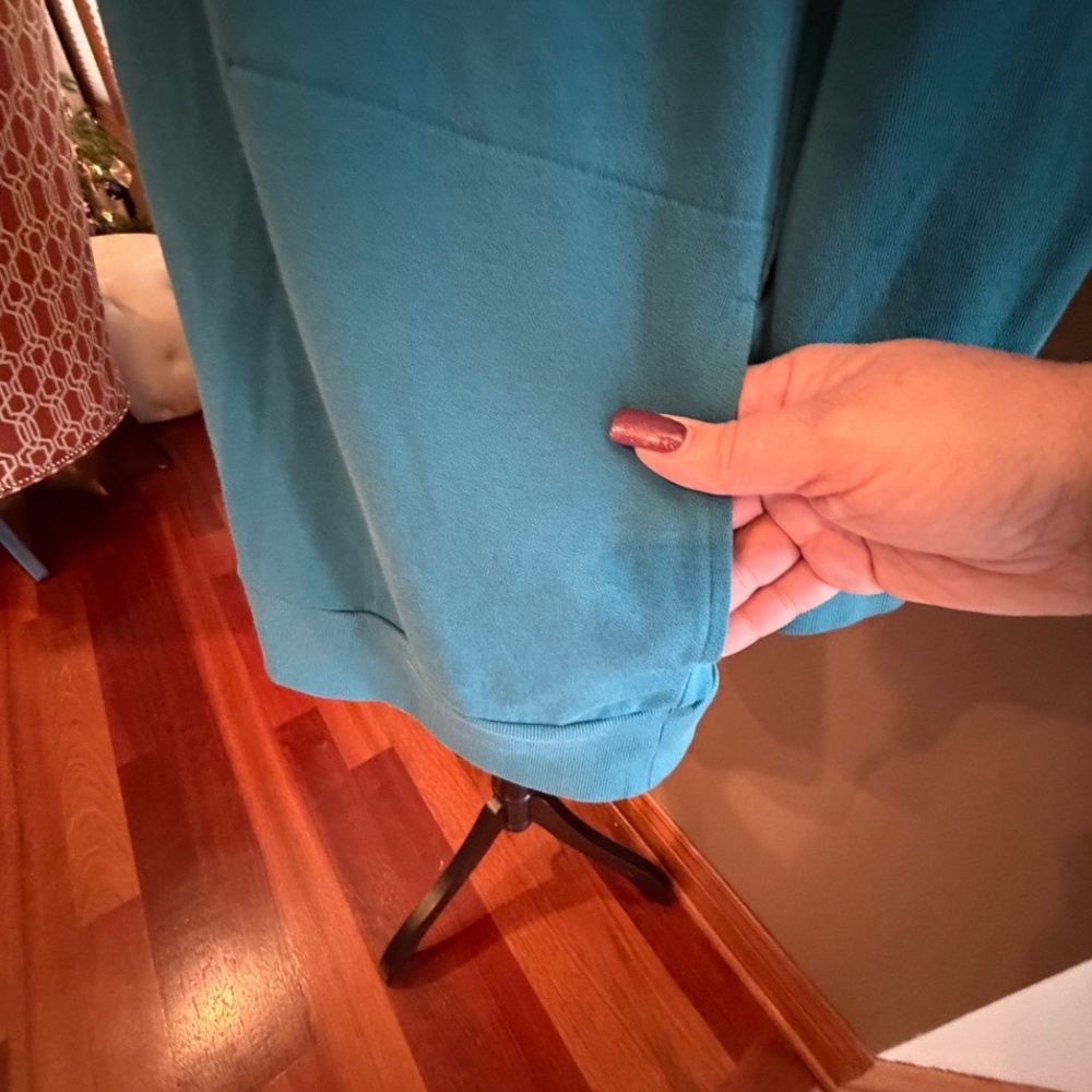 Soft Surroundings Women's Teal Tunic Sweatshirt, Size Medium - Picture 4 of 15